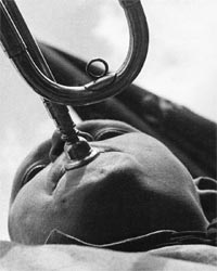Александр Родченко. «Пионер-трубач». Фотография. 1930 год.